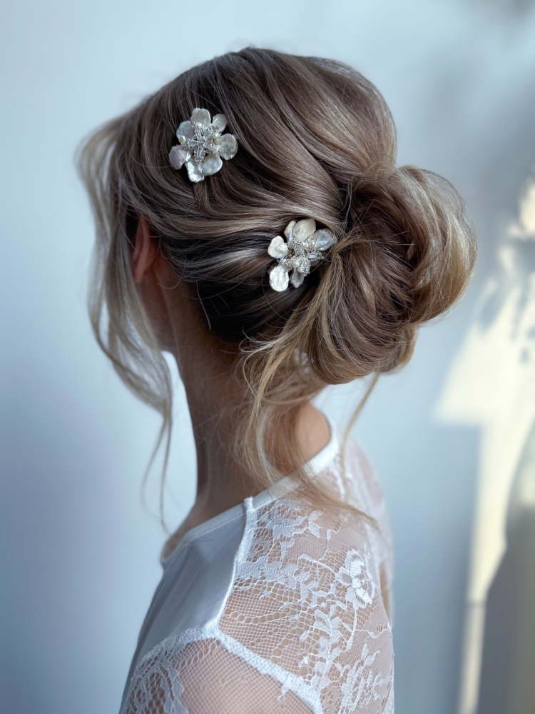 Sally Jane Bridal Barrette Lilly Argent main product photo