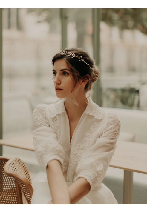 Lizeron Léo Tiara Blanche ()